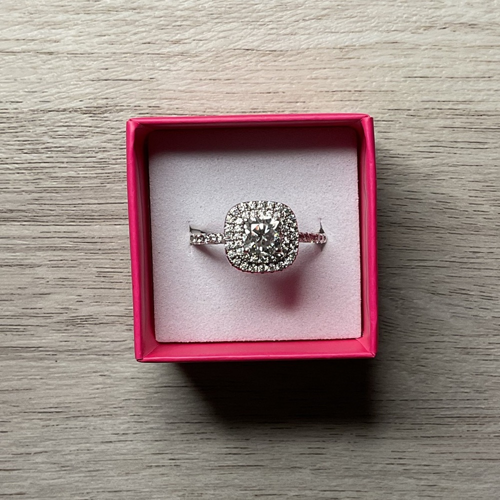1.061 CAROT HALO RING